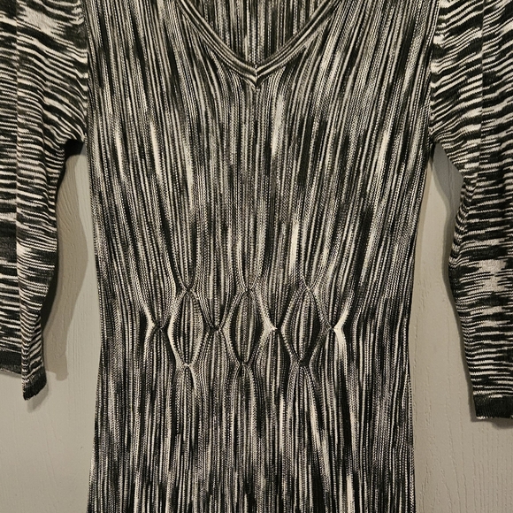 NWOT DRESS BARN DRESS MEDIUM - Picture 6 of 6